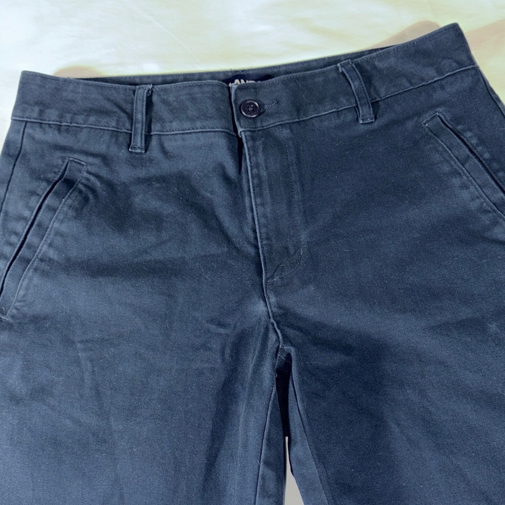 Lands' End womens navy blue flat front 10.5" inseam Bermuda shorts - size 4